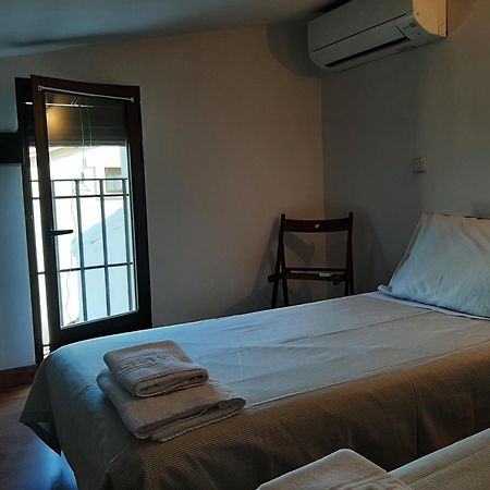 Casa Con Patio Y Chimenea En Piedralaves 빌라 외부 사진