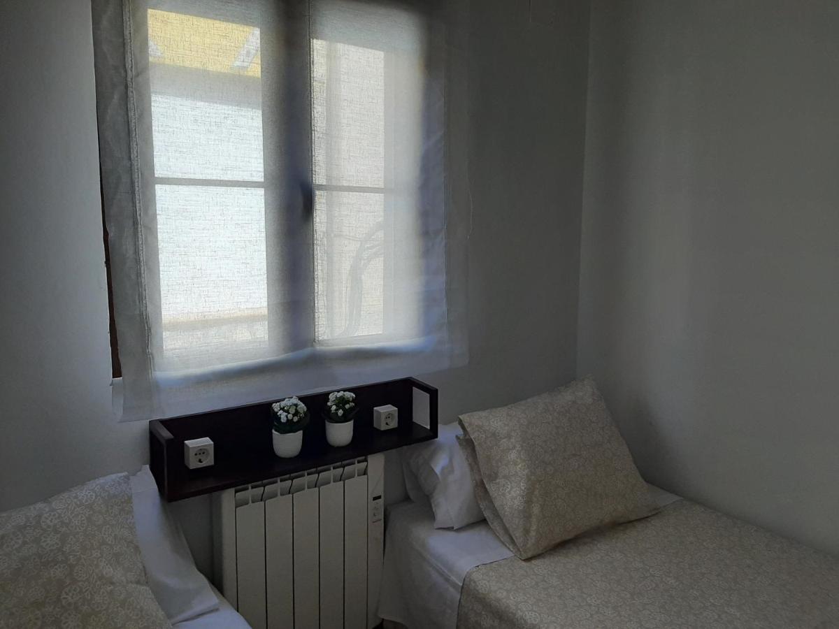 Casa Con Patio Y Chimenea En Piedralaves 빌라 외부 사진
