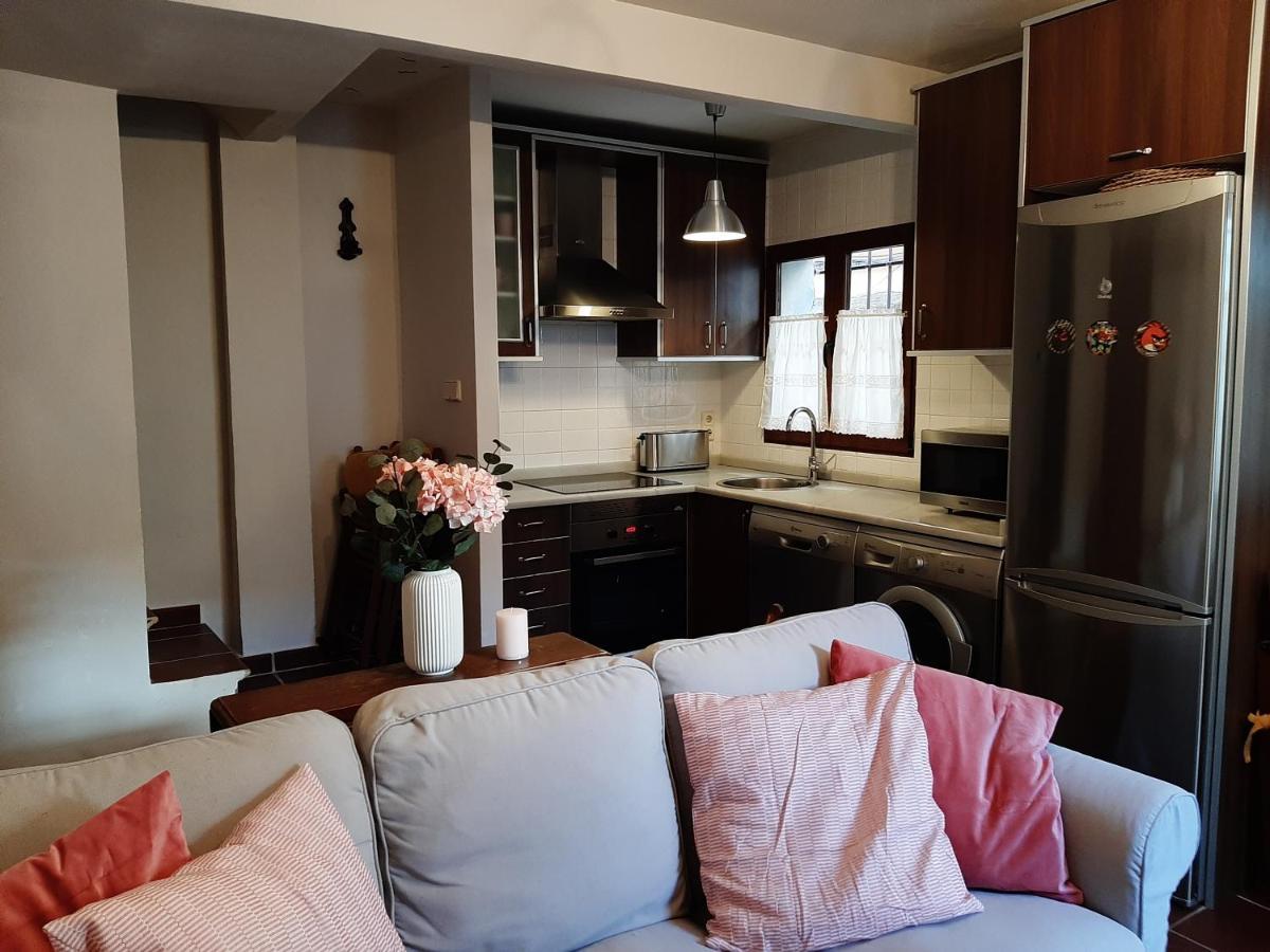 Casa Con Patio Y Chimenea En Piedralaves 빌라 외부 사진
