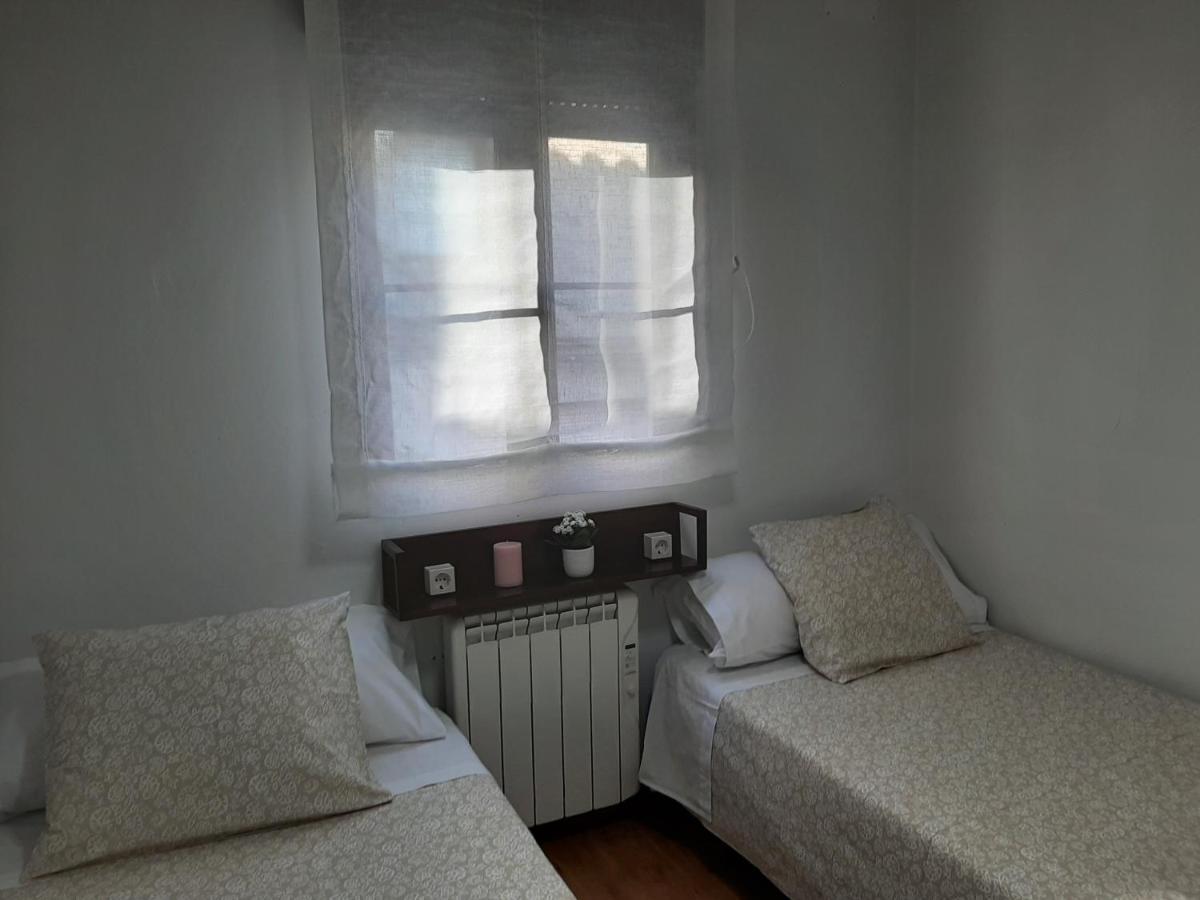 Casa Con Patio Y Chimenea En Piedralaves 빌라 외부 사진