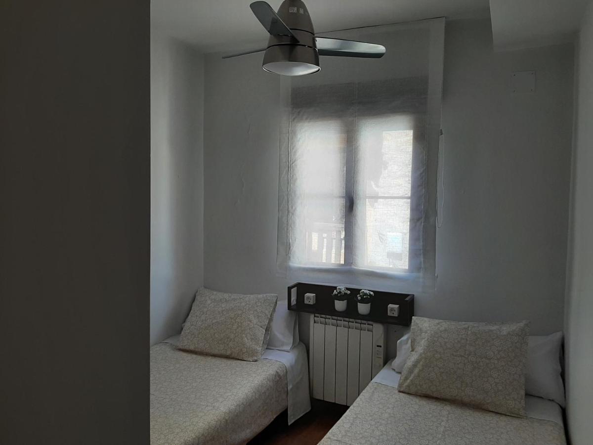 Casa Con Patio Y Chimenea En Piedralaves 빌라 외부 사진